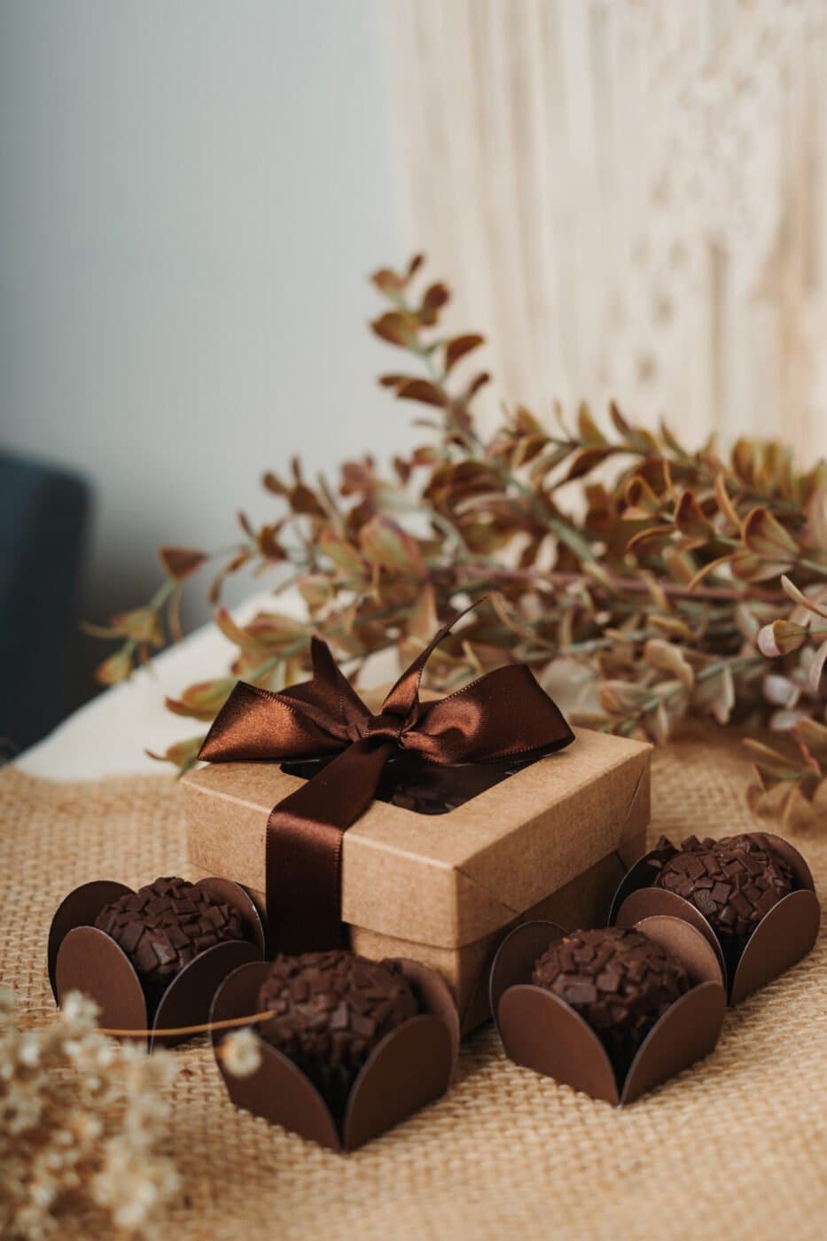 Imagem principal do produto Caixinha com Brigadeiros